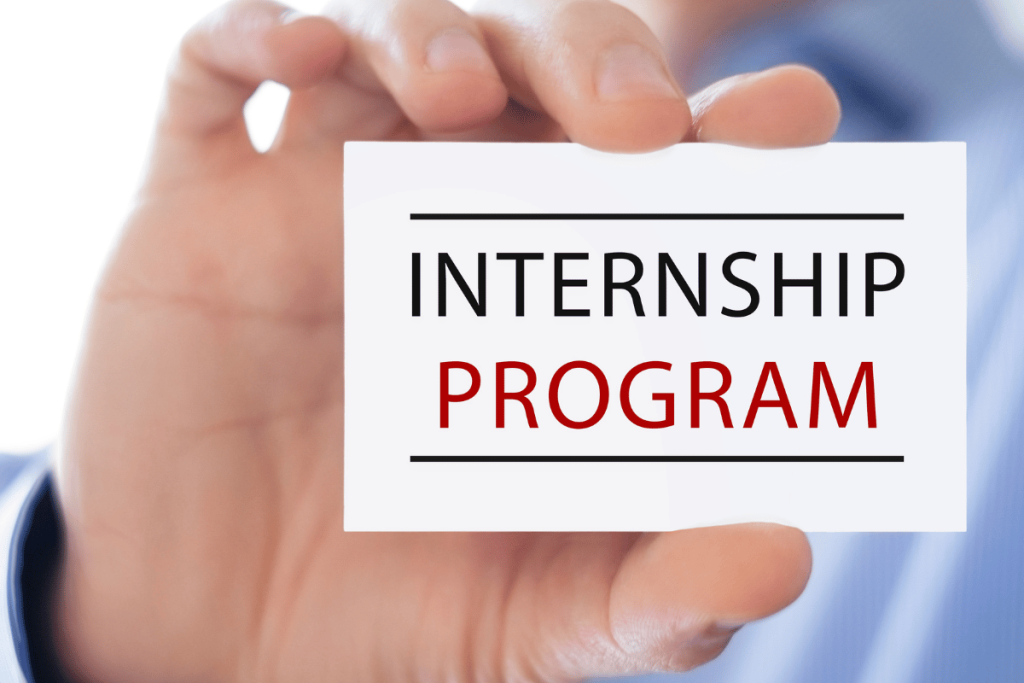 Penerjemah Tersumpah untuk Program Magang dan Exchange ke Luar Negeri: Syarat dan Dokumen Lengkap